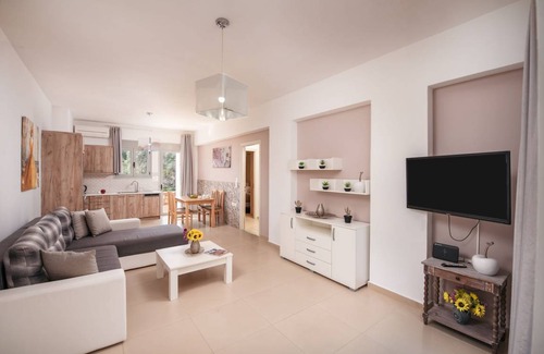 Loutra Apartment | 90 m² Apartment ∙ 2 bedrooms ∙ 6 guests
