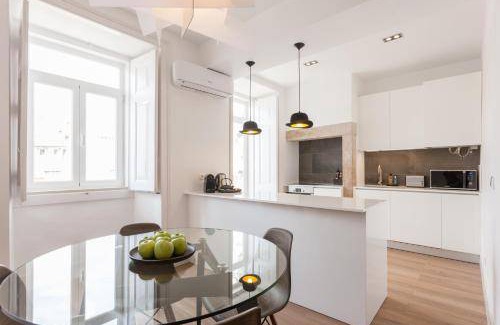Santa Engracia Apartment | 90 m² Apartment ∙ 2 bedrooms ∙ 6 guests
