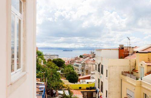 Santa Engracia Apartment | 90 m² Apartment ∙ 2 bedrooms ∙ 6 guests