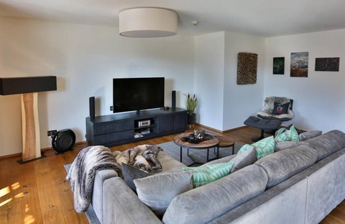 Laax Apartment | 90 m² Apartment ∙ 2 bedrooms ∙ 4 guests
