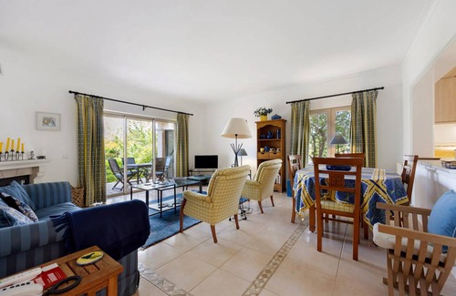 Estombar Apartment | 90 m² Apartment ∙ 2 bedrooms ∙ 4 guests