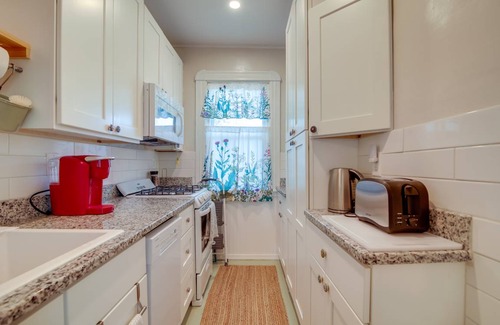 New Bedford Apartment | 90 m² Apartment ∙ 3 bedrooms ∙ 6 guests