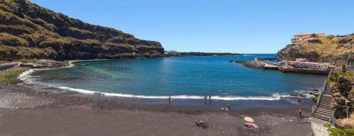 El Guincho Ski Chalet | 90 m² Chalet ∙ 2 bedrooms ∙ 4 guests