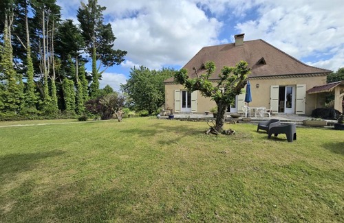 Saint-Chamassy House | 90 m² Gîte ∙ 2 bedrooms ∙ 4 guests