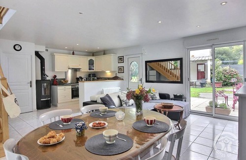 Tremorel House | 90 m² Gîte ∙ 3 bedrooms ∙ 6 guests