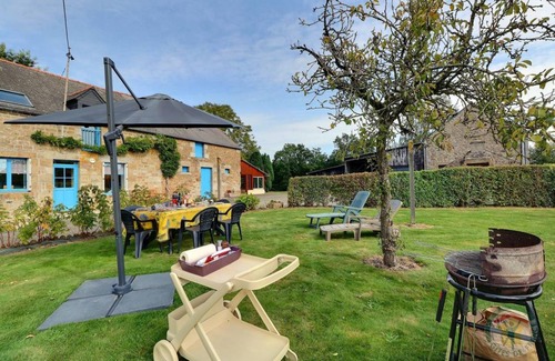 Saint-Marc-le-Blanc House | 90 m² Gîte ∙ 3 bedrooms ∙ 6 guests