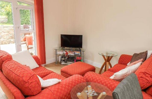 Miskin House | 90 m² House ∙ 1 bedroom ∙ 2 guests