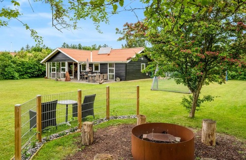 Skaven Strand House | 90 m² House ∙ 1 bedroom ∙ 6 guests