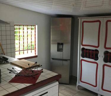 Entre-Deux House | 90 m² House ∙ 3 bedrooms ∙ 6 guests