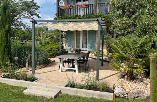 Betaille House | 90 m² House ∙ 3 bedrooms ∙ 5 guests
