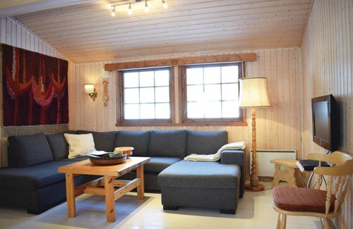Kroderen House | 90 m² House ∙ 4 bedrooms ∙ 10 guests