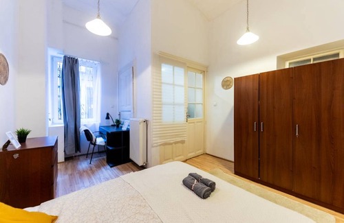 Terezvaros Resort | 90 m² Private room ∙ 1 bedroom ∙ 2 guests
