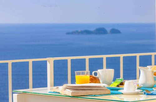 Positano Villa | 90 m² Villa ∙ 3 bedrooms ∙ 8 guests