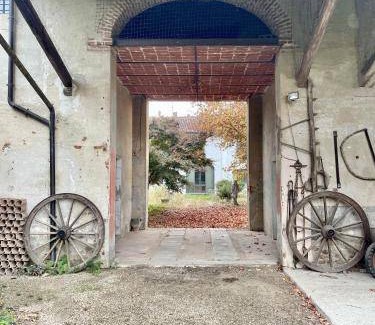 San Zenone Al Po Villa | 900 m² Villa ∙ 4 bedrooms ∙ 9 guests