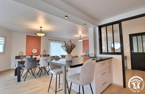 Lamballe House | 91 m² Gîte ∙ 3 bedrooms ∙ 6 guests