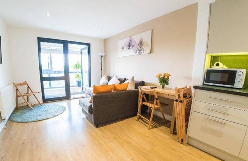 Clementswood Apartment | 92 m² Apartment ∙ 3 bedrooms ∙ 10 guests