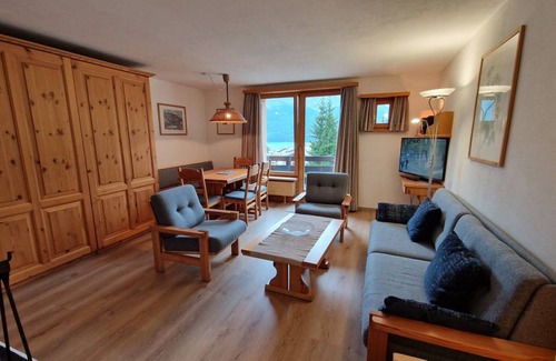 Silvaplana Apartment | 92 m² Apartment ∙ 2 bedrooms ∙ 7 guests