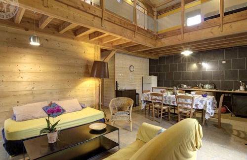 Saint-Romain-d'Urfe Cottage | 92 m² Cabin ∙ 3 bedrooms ∙ 7 guests