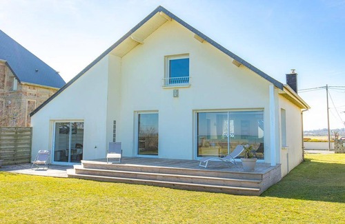 Quineville House | 92 m² Gîte ∙ 2 bedrooms ∙ 5 guests