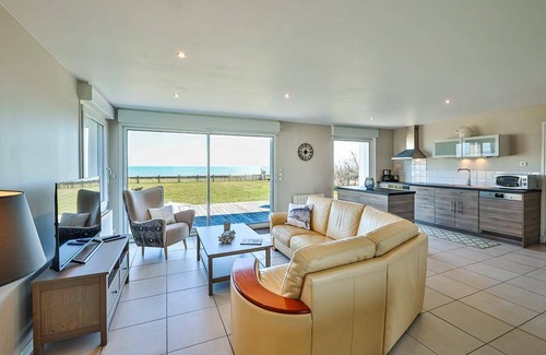 Quineville House | 92 m² Gîte ∙ 2 bedrooms ∙ 5 guests