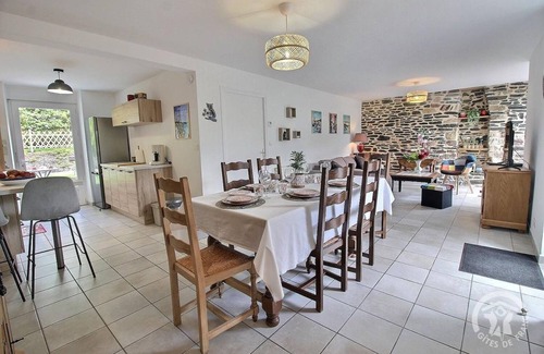 Plessala House | 92 m² Gîte ∙ 3 bedrooms ∙ 6 guests