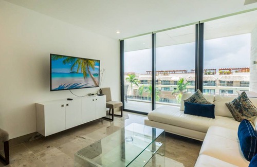 Downtown Condo | 93 m² Condo ∙ 3 bedrooms ∙ 5 guests