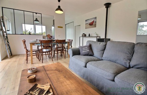 Tregastel House | 93 m² Gîte ∙ 3 bedrooms ∙ 6 guests