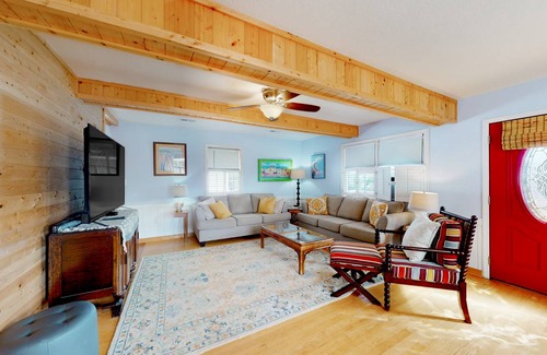 Nags Head House | 93 m² House ∙ 2 bedrooms ∙ 4 guests