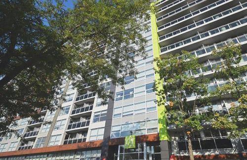 Centretown West Apartment | 93 m² Serviced apartment ∙ 2 bedrooms ∙ 4 guests