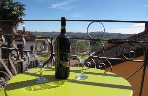 Castagnole delle Lanze House | 95 m² House ∙ 1 bedroom ∙ 4 guests