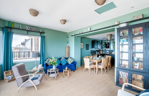 Saint-Regnobert-de-la-Cote-de-Nacre Apartment | 95 m² Apartment ∙ 3 bedrooms ∙ 6 guests