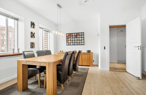 Aalborg Apartment | 95 m² Apartment ∙ 2 bedrooms ∙ 4 guests