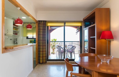 Port Saplaya Apartment | 95 m² Apartment ∙ 3 bedrooms ∙ 6 guests