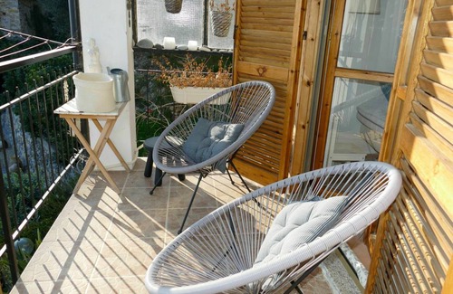 Pompeiana Apartment | 95 m² Apartment ∙ 2 bedrooms ∙ 5 guests