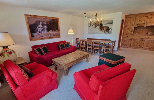 Silvaplana Apartment | 95 m² Apartment ∙ 2 bedrooms ∙ 6 guests