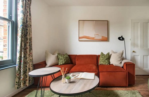 Walthamstow Apartment | 95 m² Apartment ∙ 3 bedrooms ∙ 5 guests