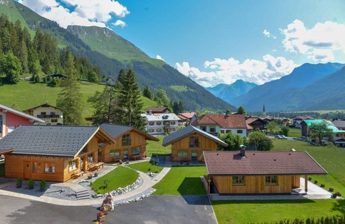Elbigenalp Cabin | 95 m² Cabin ∙ 3 bedrooms ∙ 6 guests