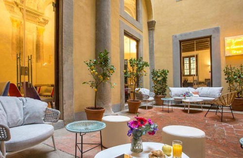 Santa Croce Hotel | 95 m² Hotel ∙ 3 bedrooms ∙ 10 guests