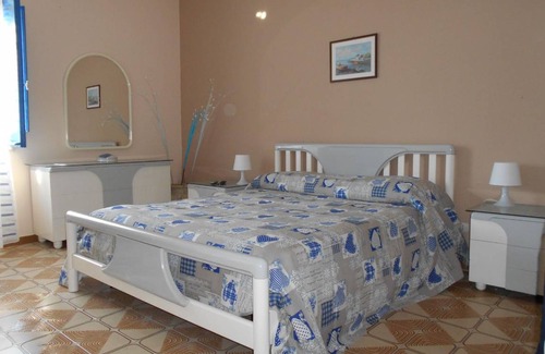 Grottasanta House | 95 m² House ∙ 3 bedrooms ∙ 6 guests