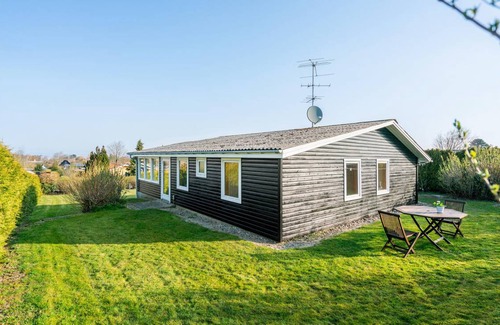 Skastrup Strand House | 95 m² House ∙ 3 bedrooms ∙ 8 guests