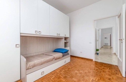 Cesano Boscone Resort | 95 m² Private room ∙ 1 bedroom ∙ 1 guest