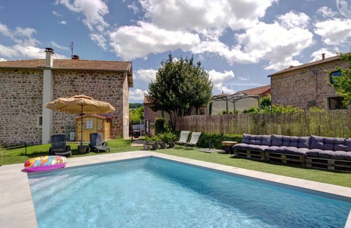 Belmont-de-la-Loire Cottage | 96 m² Cabin ∙ 3 bedrooms ∙ 5 guests
