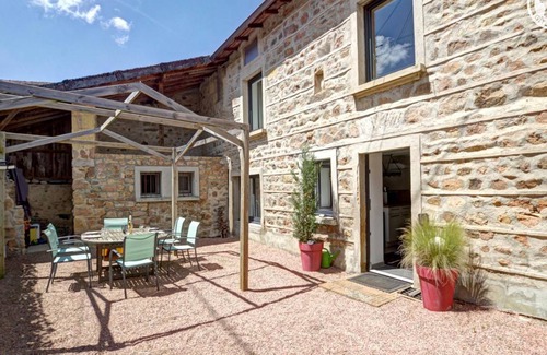 Belmont-de-la-Loire Cottage | 96 m² Cabin ∙ 3 bedrooms ∙ 5 guests