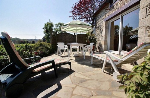 Saint-Caradec House | 96 m² Gîte ∙ 3 bedrooms ∙ 6 guests