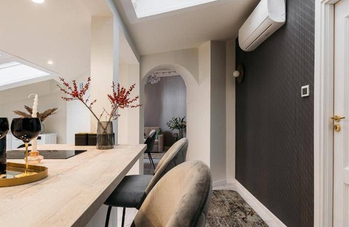 Stare Miasto Apartment | 97 m² Apartment ∙ 2 bedrooms ∙ 9 guests