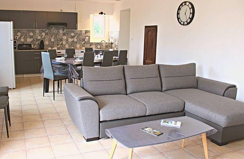 Oradour-Fanais Cottage | 97 m² Cabin ∙ 3 bedrooms ∙ 6 guests