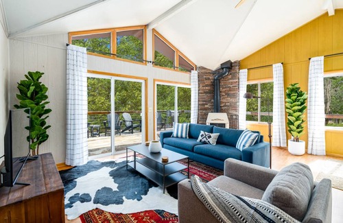 Berkeley Springs Cabin | 98 m² Cabin ∙ 3 bedrooms ∙ 6 guests
