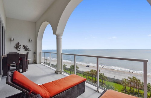 Galveston County Condo | 98 m² Condo ∙ 2 bedrooms ∙ 6 guests