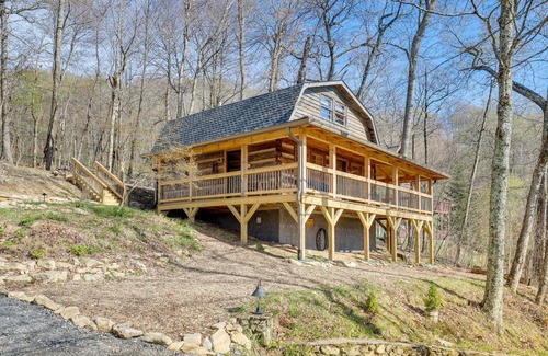 Wolf Laurel House | 98 m² House ∙ 2 bedrooms ∙ 5 guests