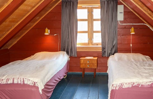 Flora House | 98 m² House ∙ 2 bedrooms ∙ 4 guests